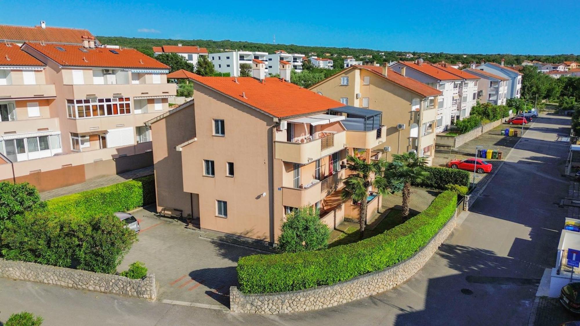 Malinska - Apartment Glavas Ngoại thất bức ảnh